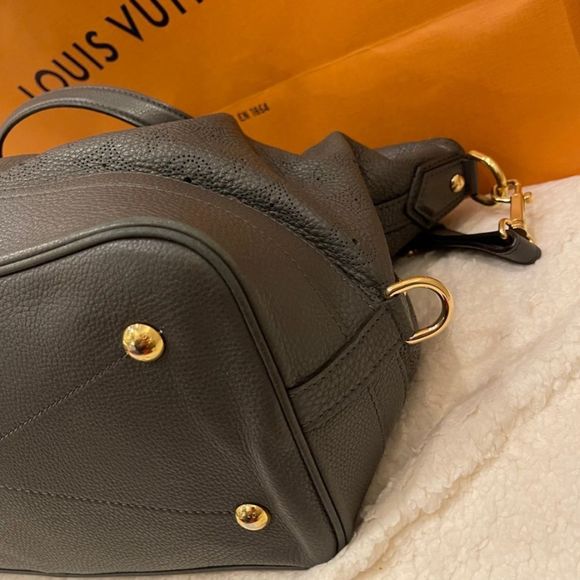 Louis Vuitton Stellar Mahina Anthracite Leather Gm Tote - Picture 7 of 8